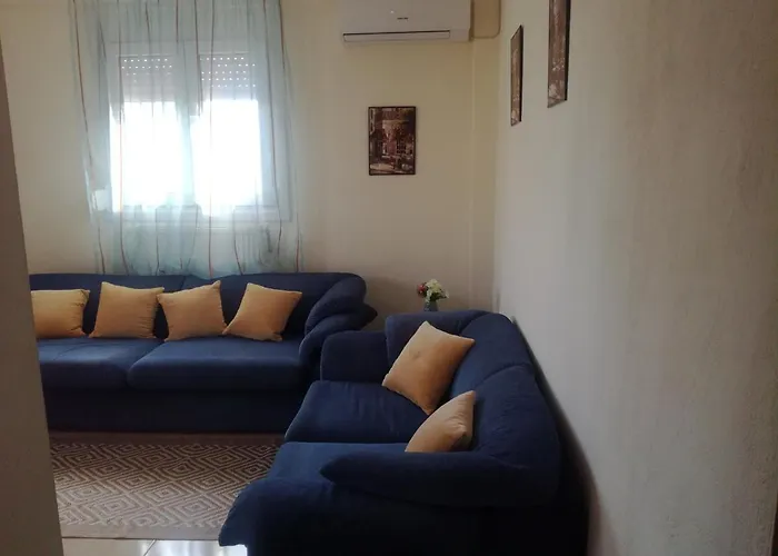 Apartment Jordan's House At *